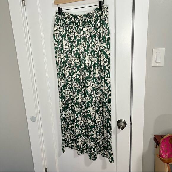 Hutch Anthropologie Wide Leg White and Green Floral Pull On Pants - Picture 11 of 16